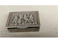 Taberetă de argint, în relief - Spania