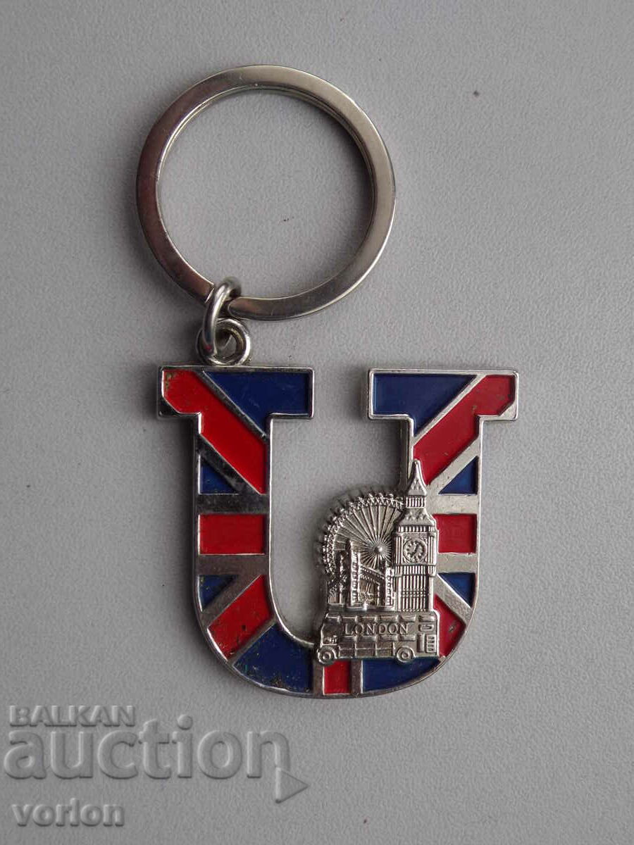 Keychain: letter U - London - England.