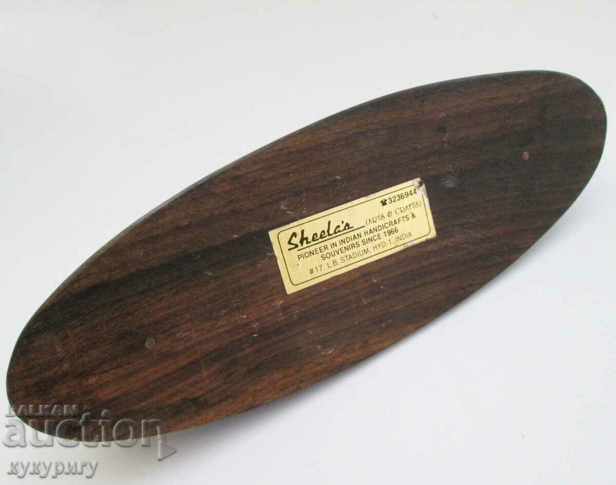 Delivery of Old wooden figure statuette composition elephant and baby elephant Delivery of Old wooden figure statuette composition elephant and baby elephant