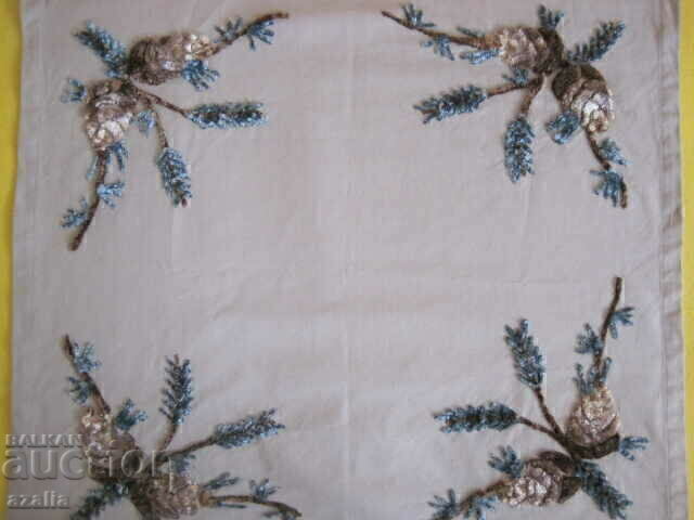 Каре - ръчна изработка Каре - ръчна изработка