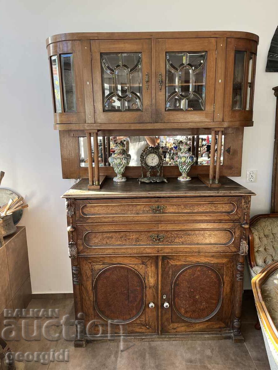 Large solid sideboard / chest of drawers. #3039