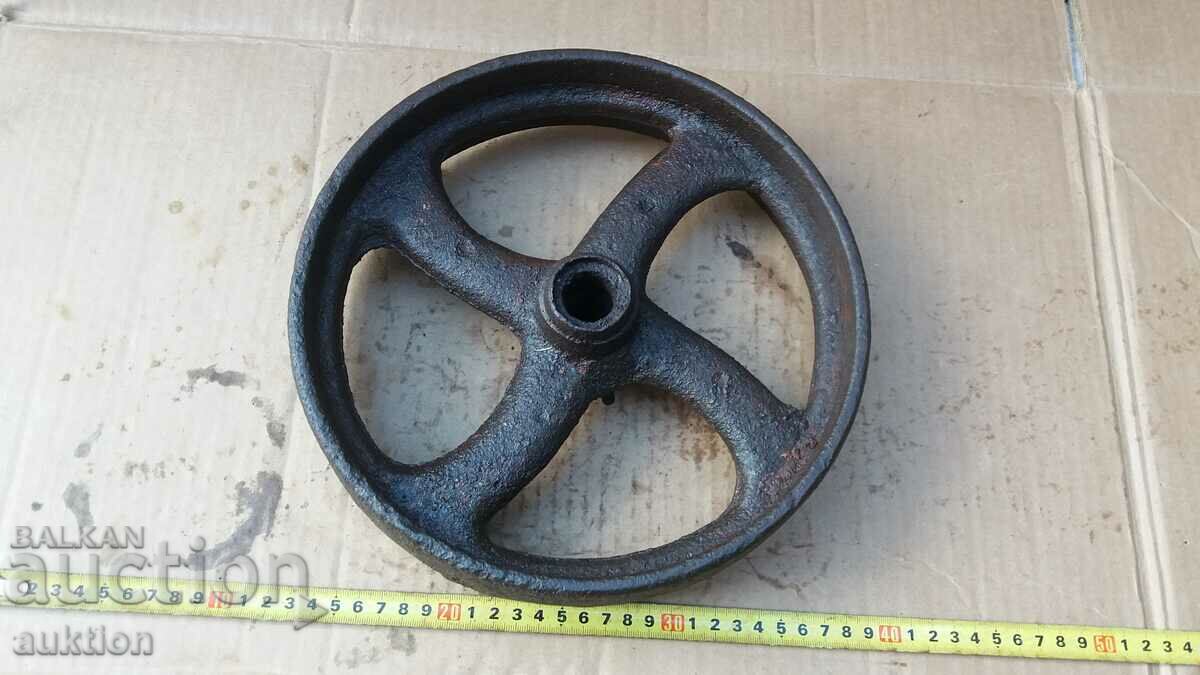 A MASSIVE RAILWAY AUSTRIAN RENAISSANCE WHEEL - 5