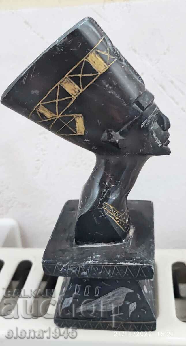 Delivery of Statuette Delivery of Statuette