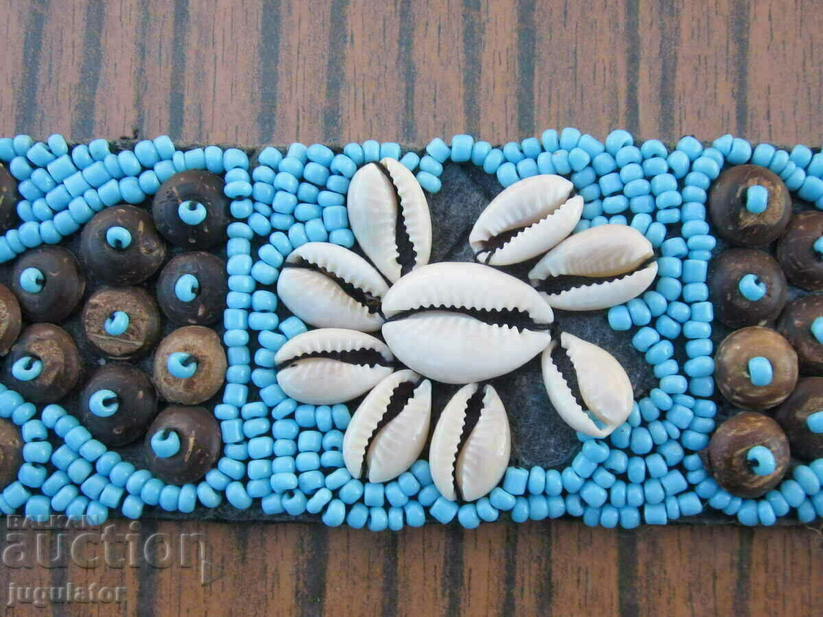 Delivery of folk bead belt embroidered with glass beads Delivery of folk bead belt embroidered with glass beads