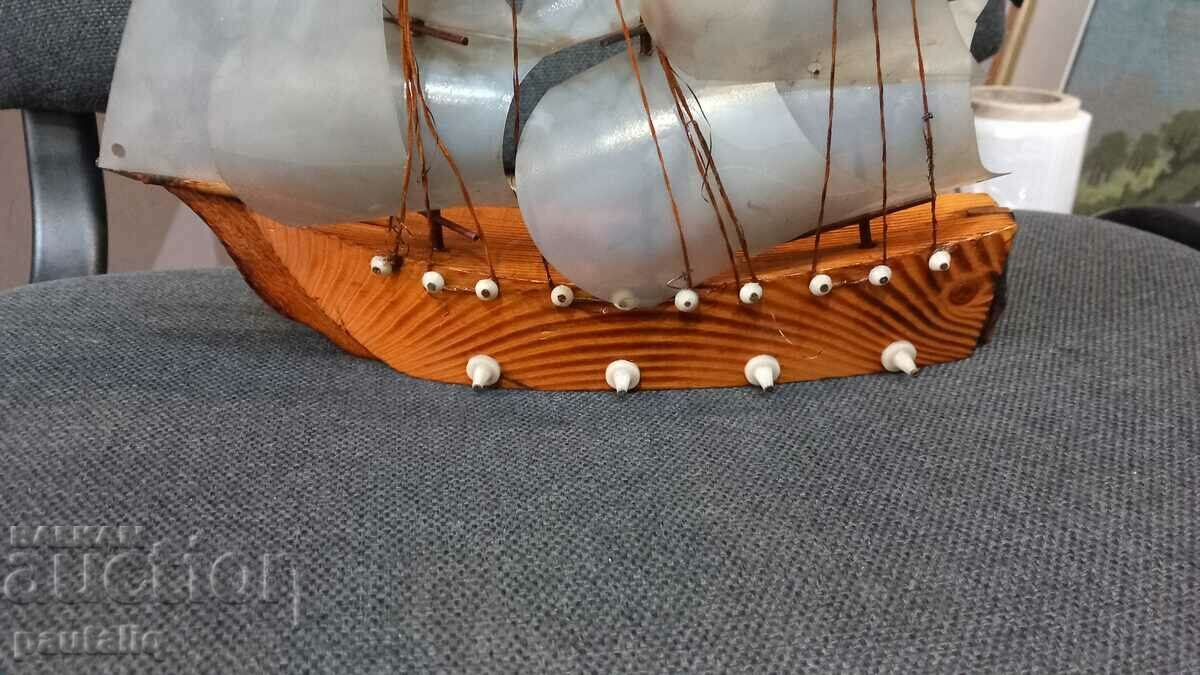 ΜΟΝΤΕΛΟ ΠΛΟΙΟΥ ΣΟΥΒΕΝΙΡ με τιμή 20.00 BGN | € 10.23