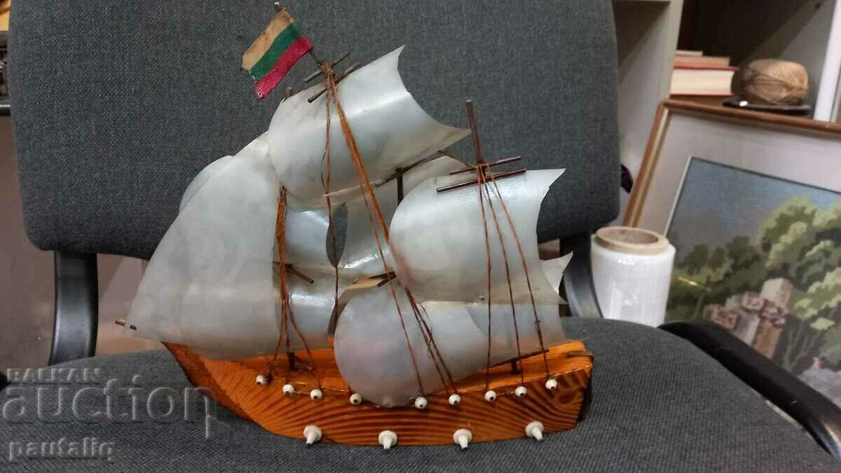 SOUVENIR SHIP MODEL