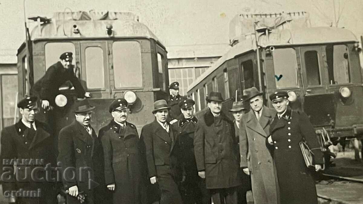 2816 Kingdom of Bulgaria train locomotive depot Sofia BDZ 1940. with price 20.00 BGN | € 10.23 2816 Kingdom of Bulgaria train locomotive depot Sofia BDZ 1940. with price 20.00 BGN | € 10.23