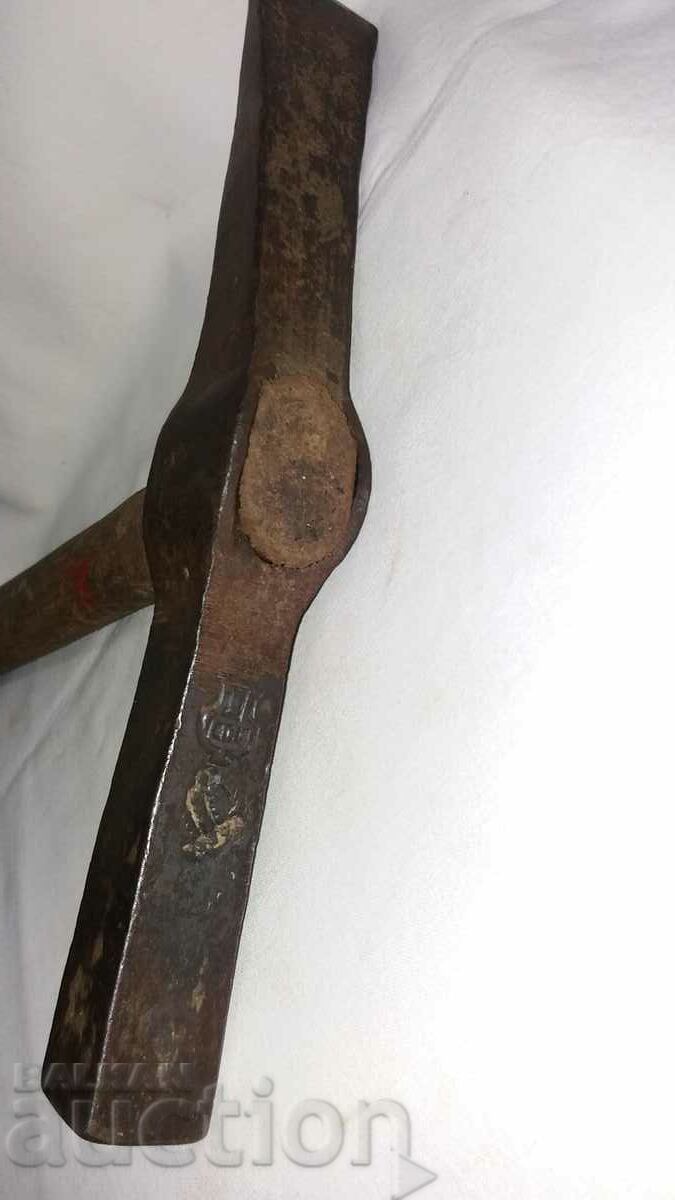 Auction  Old big branded heavy hammer tool