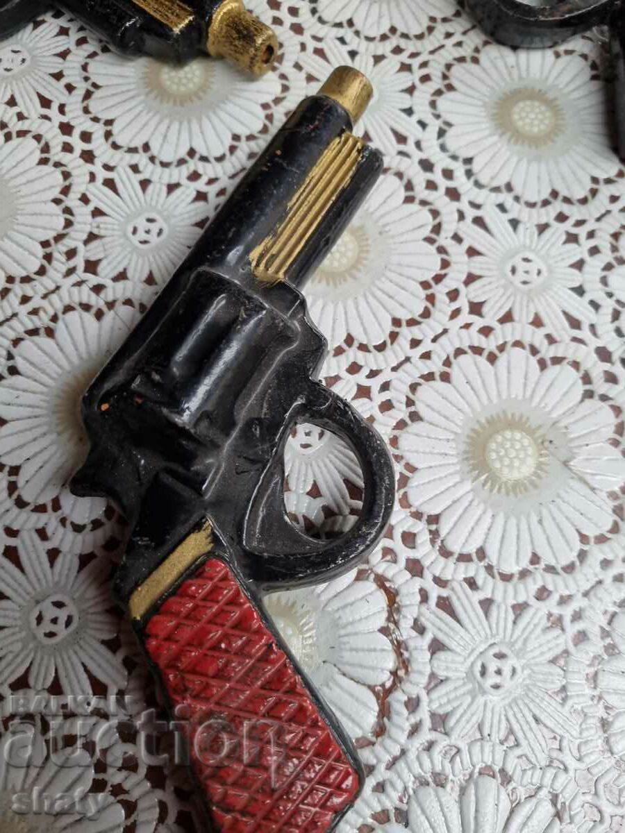 Delivery of Old clay whistle. A gun Delivery of Old clay whistle. A gun