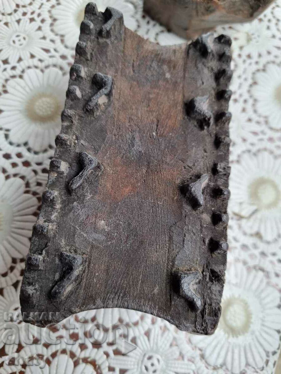 Ștampile vechi din lemn. Posfor cu preț 85.00 BGN | € 43.46