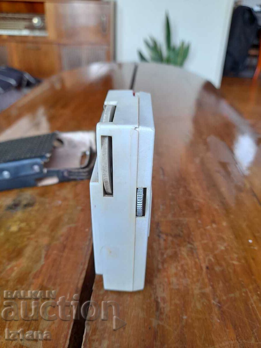 Delivery of Old radio, SONY radio Delivery of Old radio, SONY radio