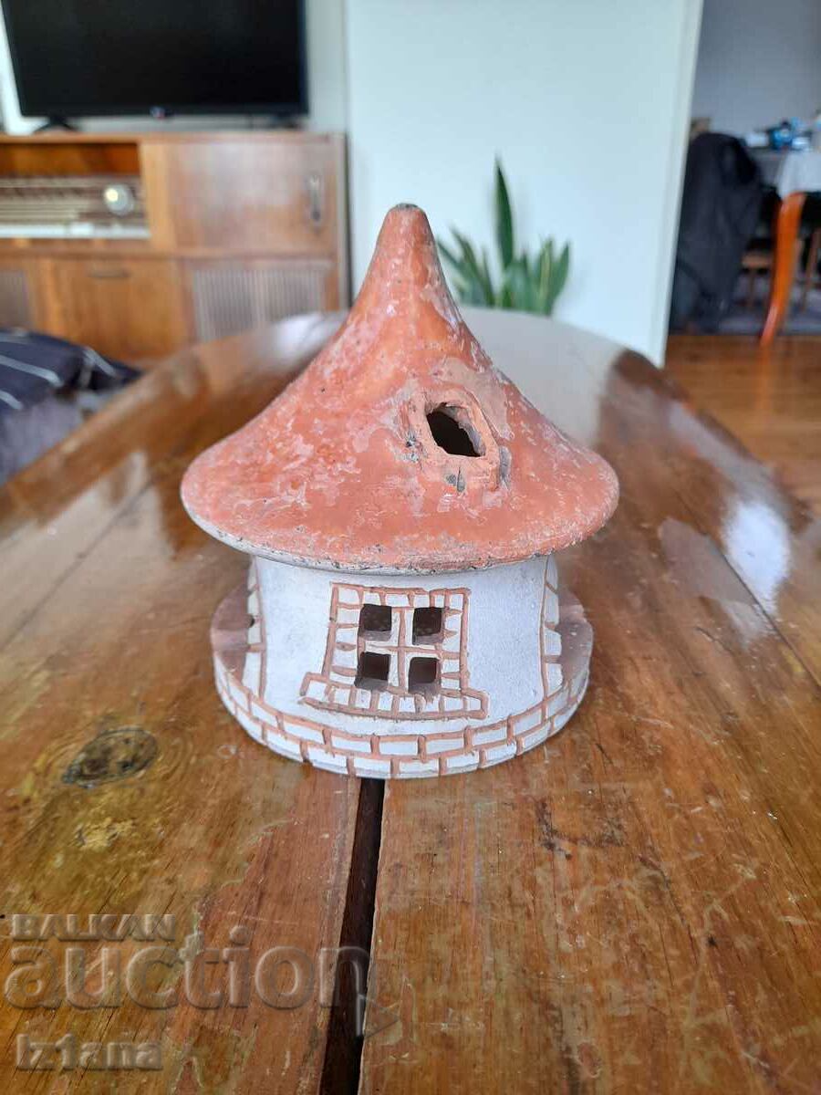 Old ashtray with price 15.00 BGN | € 7.67 Old ashtray with price 15.00 BGN | € 7.67