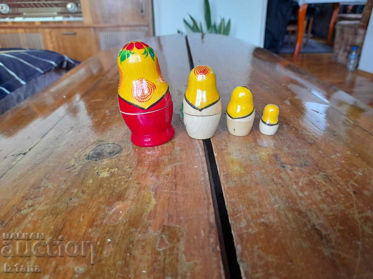 Delivery of Old Matryoshka, Matryoshki Delivery of Old Matryoshka, Matryoshki