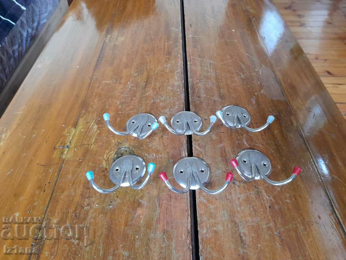 An old hanger, hangers with price 25.00 BGN | € 12.78 An old hanger, hangers with price 25.00 BGN | € 12.78