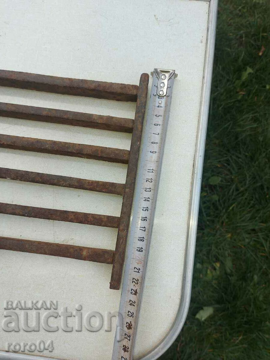 Licitație GRIL - GRIL - FONTA - LA 5 kg.