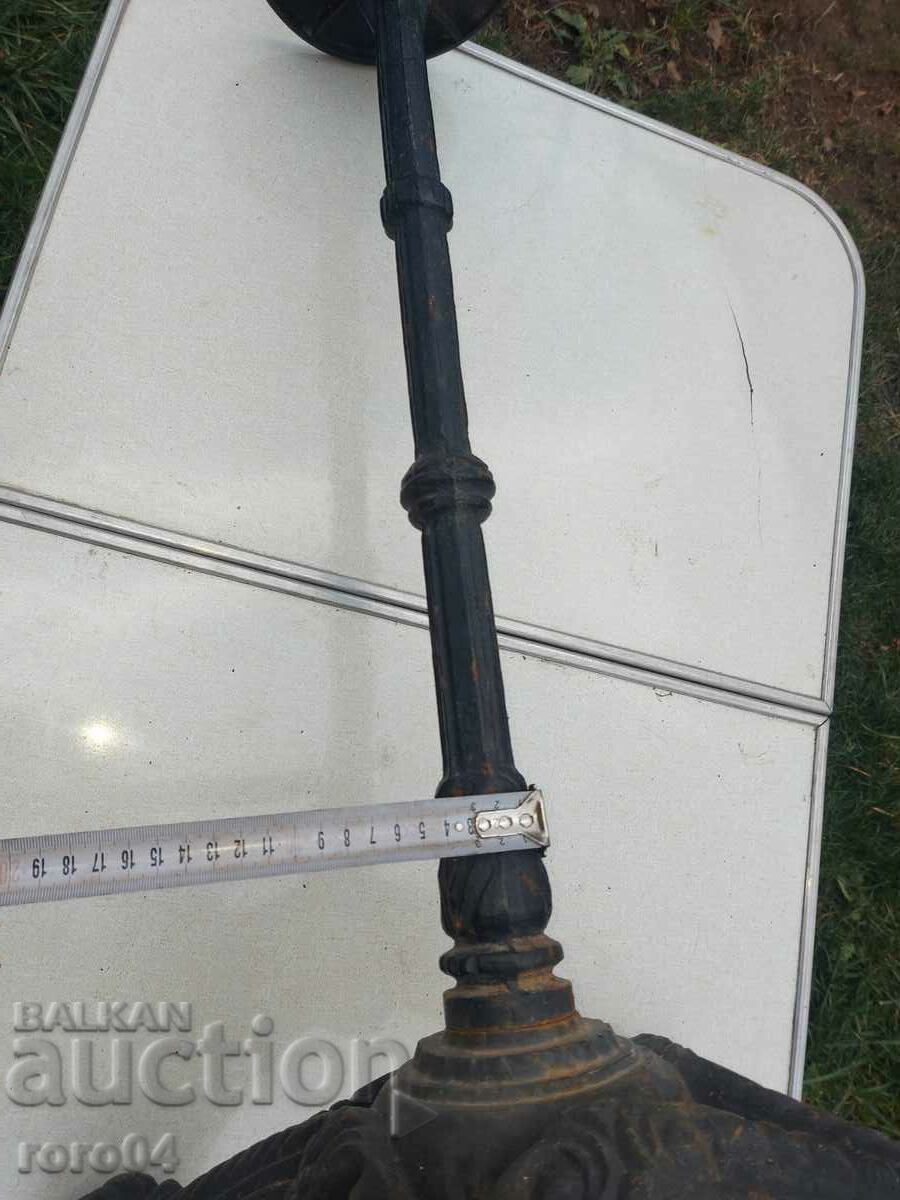 TABLE STAND - FIGURED CAST IRON - UP TO 11 kg. - 6 TABLE STAND - FIGURED CAST IRON - UP TO 11 kg. - 6