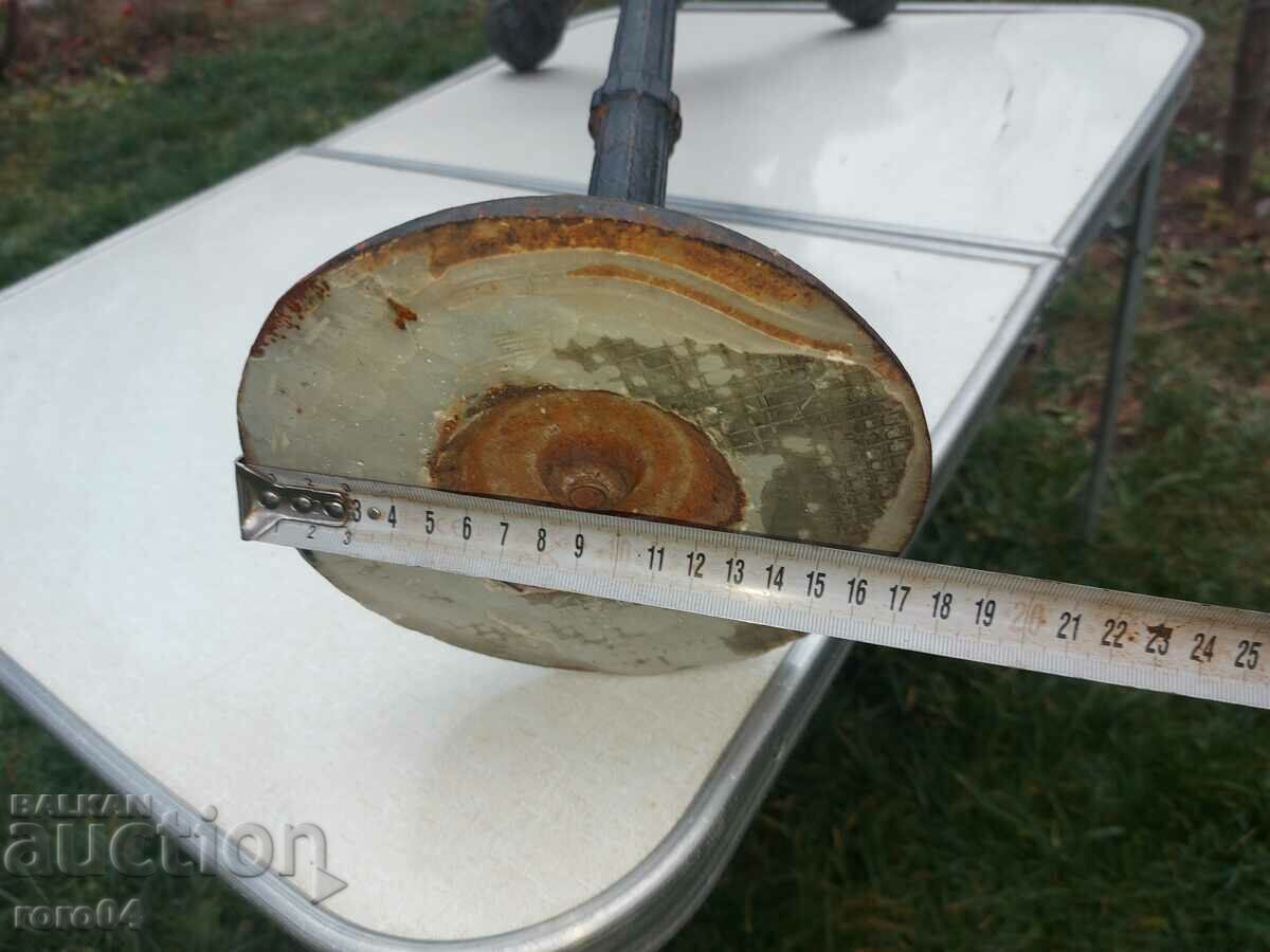 TABLE STAND - FIGURED CAST IRON - UP TO 11 kg. - 7