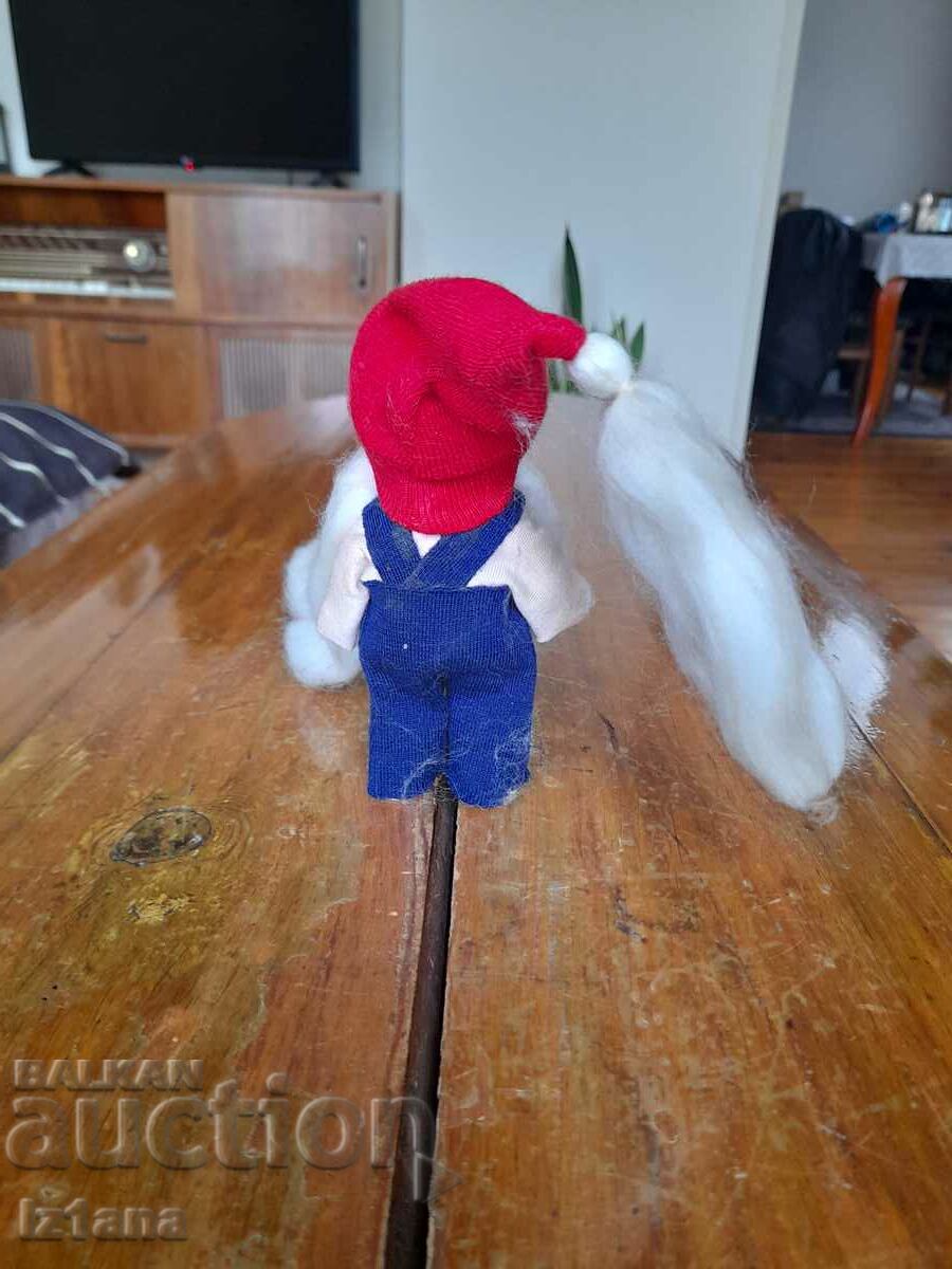 Delivery of Old doll, dwarf Delivery of Old doll, dwarf