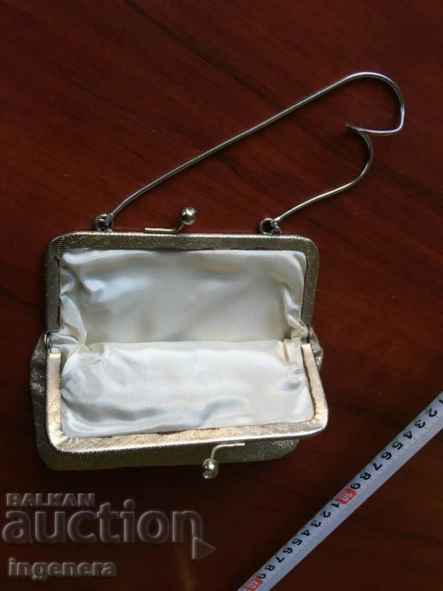 Delivery of PURSE PURSE WOMEN'S VINTAGE ACCESSORY Delivery of PURSE PURSE WOMEN'S VINTAGE ACCESSORY