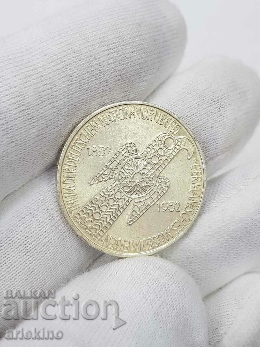 Licitație Monedă germană de 5 mărci 1852-1952 D Jubilee foarte rar Licitație Monedă germană de 5 mărci 1852-1952 D Jubilee foarte rar