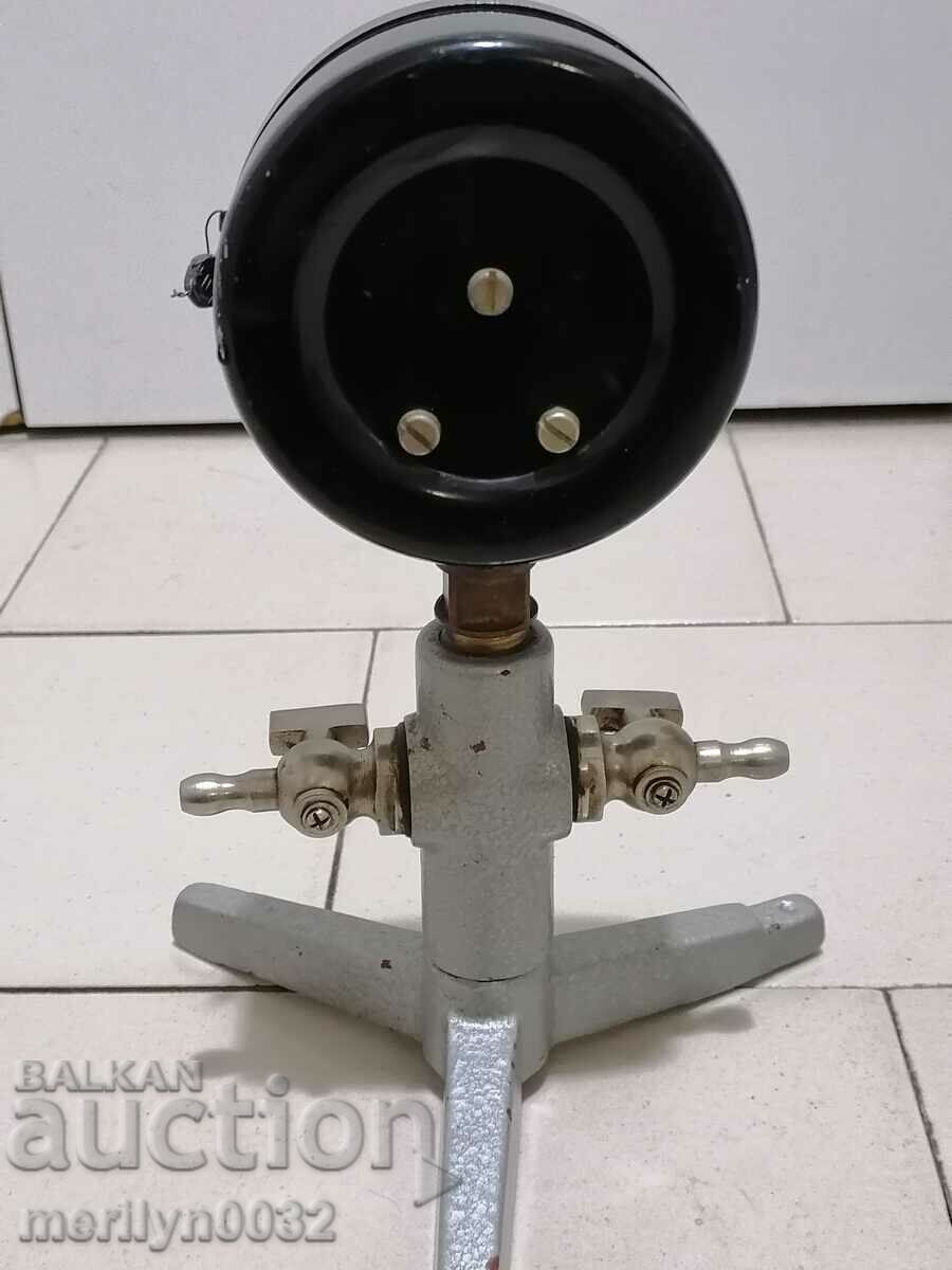 Old manometer with a stand 1982 year USSR device device WORKS - 5 Old manometer with a stand 1982 year USSR device device WORKS - 5