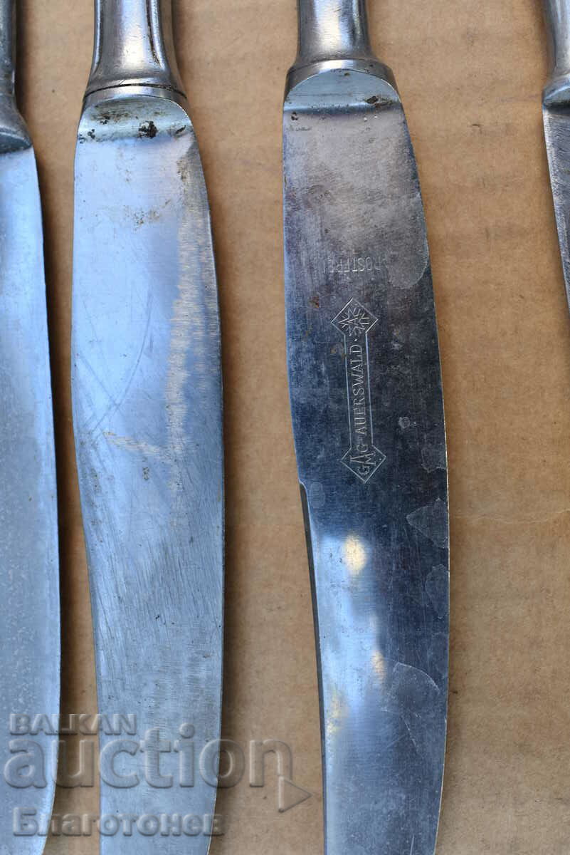 Old knives with price 25.00 BGN | € 12.78 Old knives with price 25.00 BGN | € 12.78