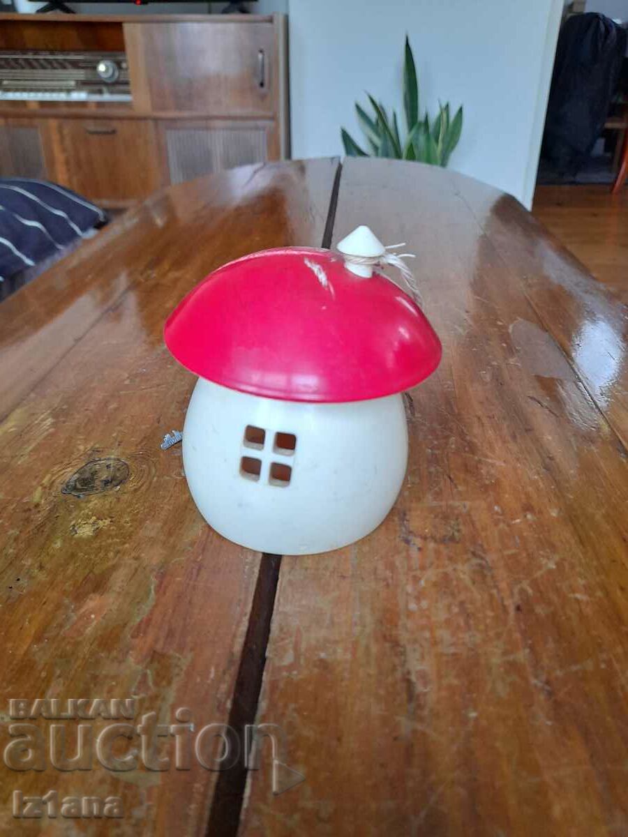 Auction Old children's box Auction Old children's box