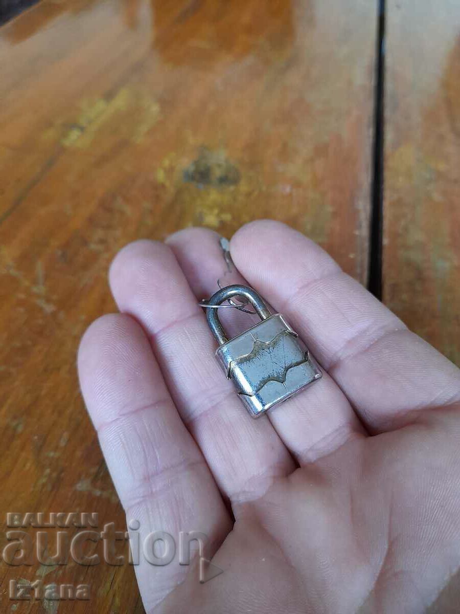 Auction Old padlock Auction Old padlock