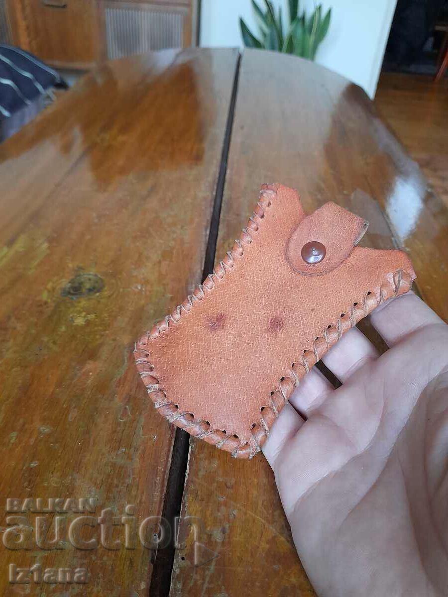 An old keychain with price 12.00 BGN | € 6.14 An old keychain with price 12.00 BGN | € 6.14