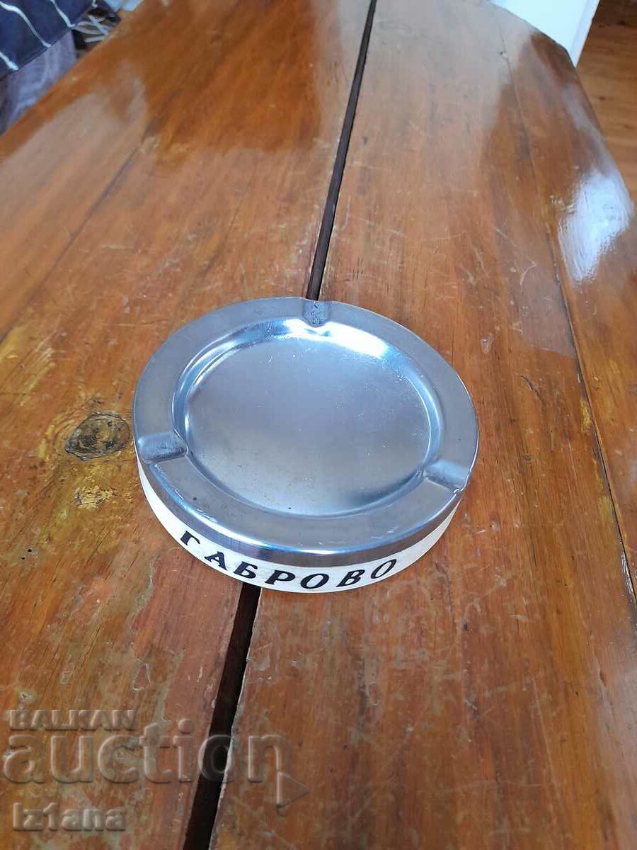 Παλιό τασάκι Gabrovo με τιμή 20.00 BGN | € 10.23