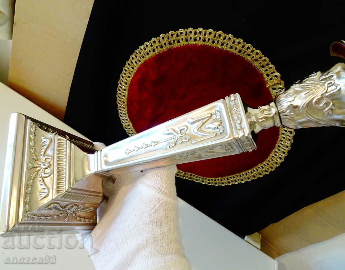 Delivery of Silver-plated candlestick, Aries head, baroque, 590 gr Delivery of Silver-plated candlestick, Aries head, baroque, 590 gr