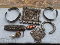 Lot of jewelry pieces