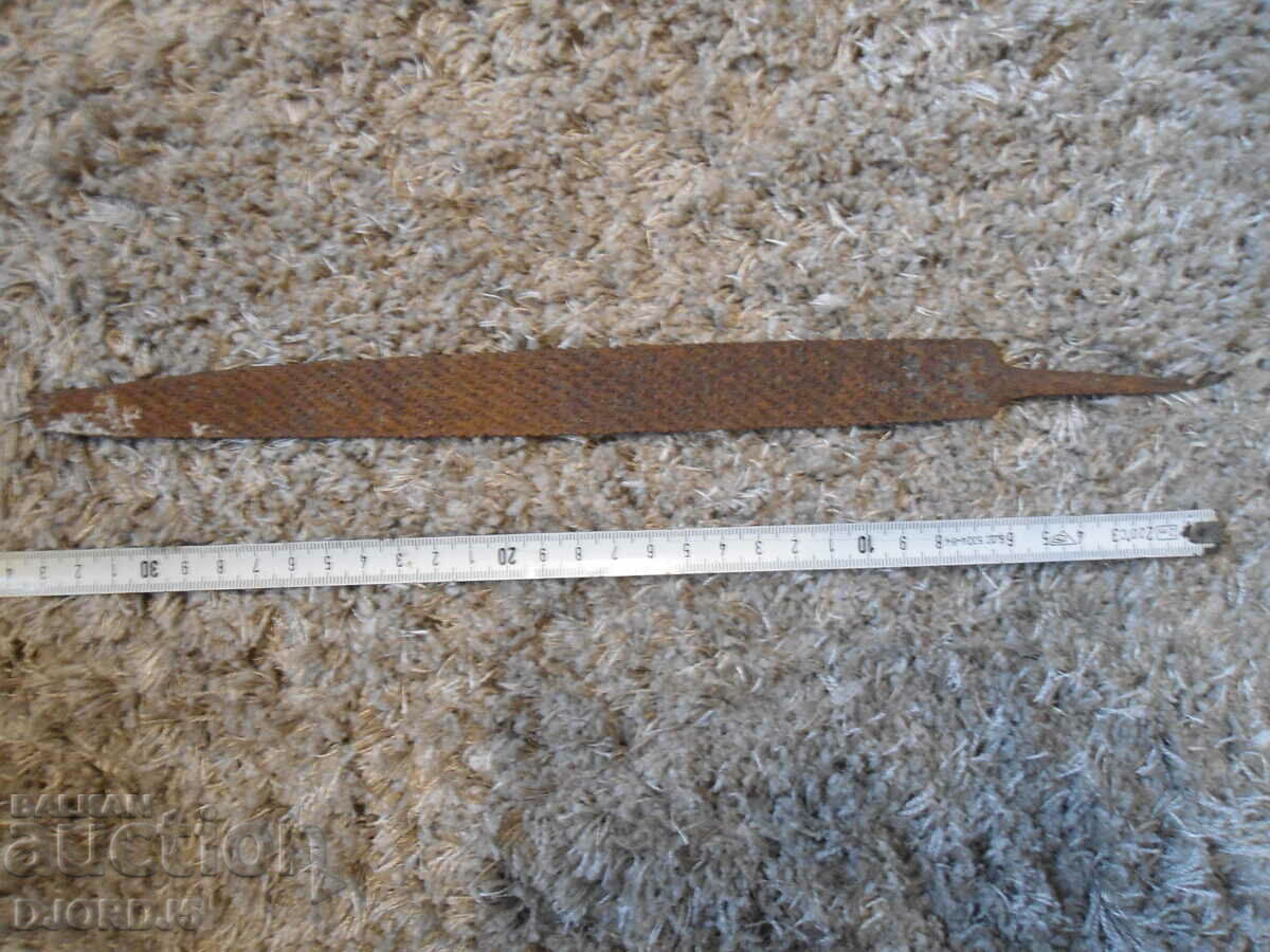 Auction Old files, half-round Auction Old files, half-round