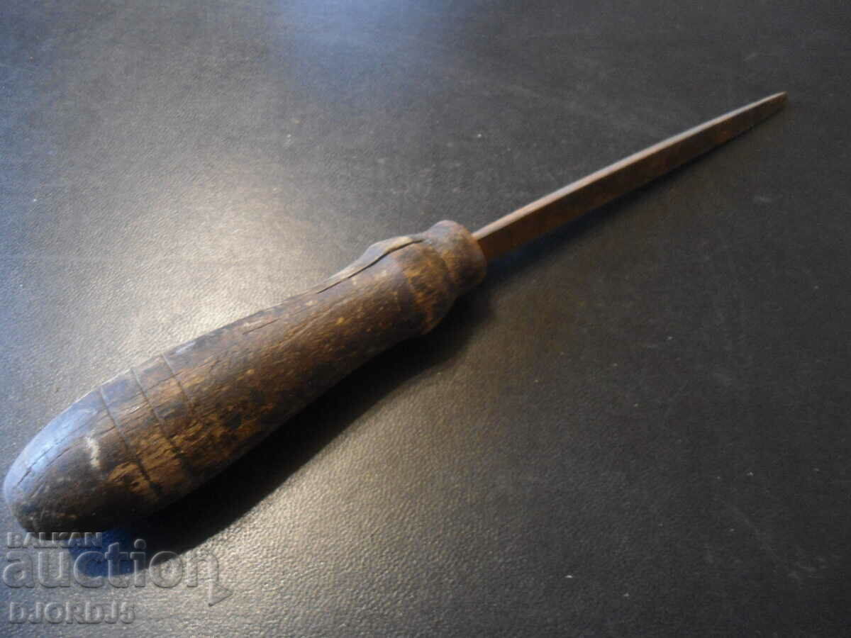 Auction Old file, triangular Auction Old file, triangular