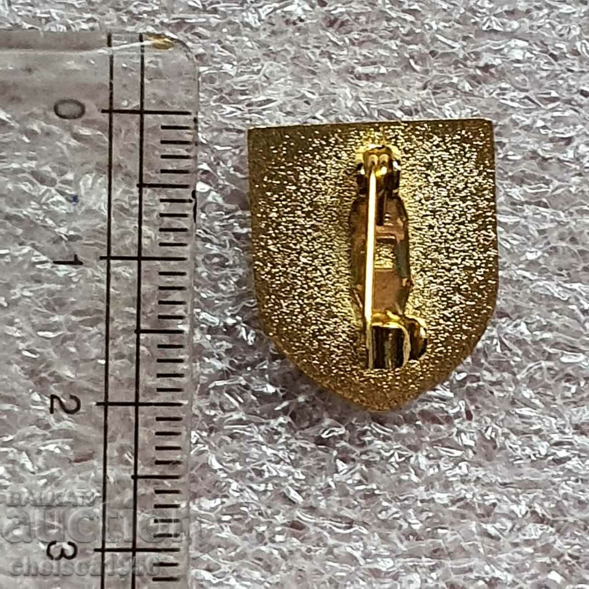 Chelsea badge with price 7.99 BGN | € 4.09 Chelsea badge with price 7.99 BGN | € 4.09