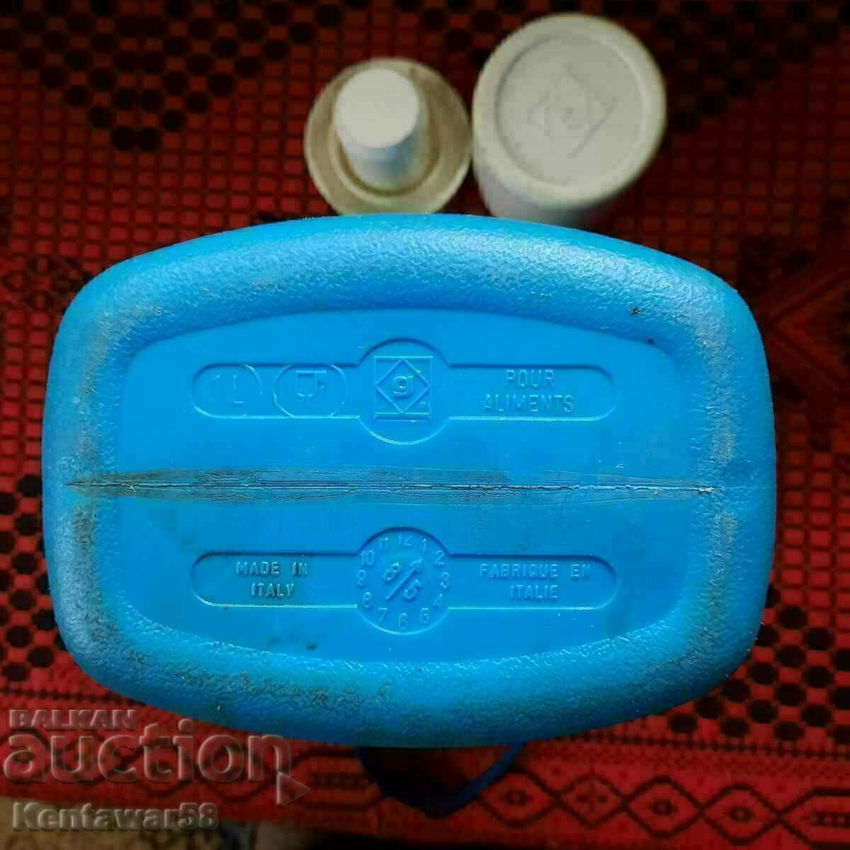 Licitație Termos din plastic 1l.