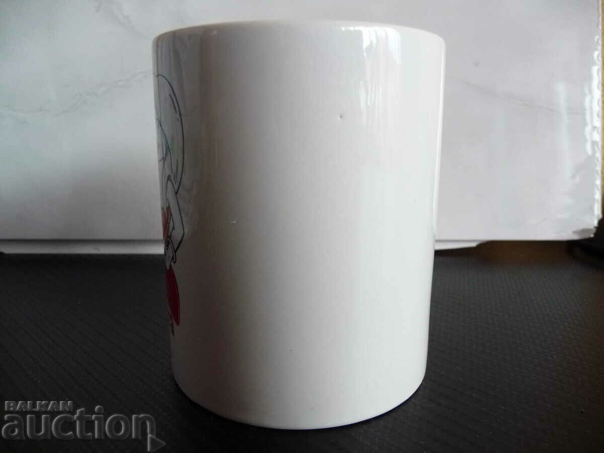 Delivery of The ideal porcelain woman's cup for a beloved wife mother Delivery of The ideal porcelain woman's cup for a beloved wife mother