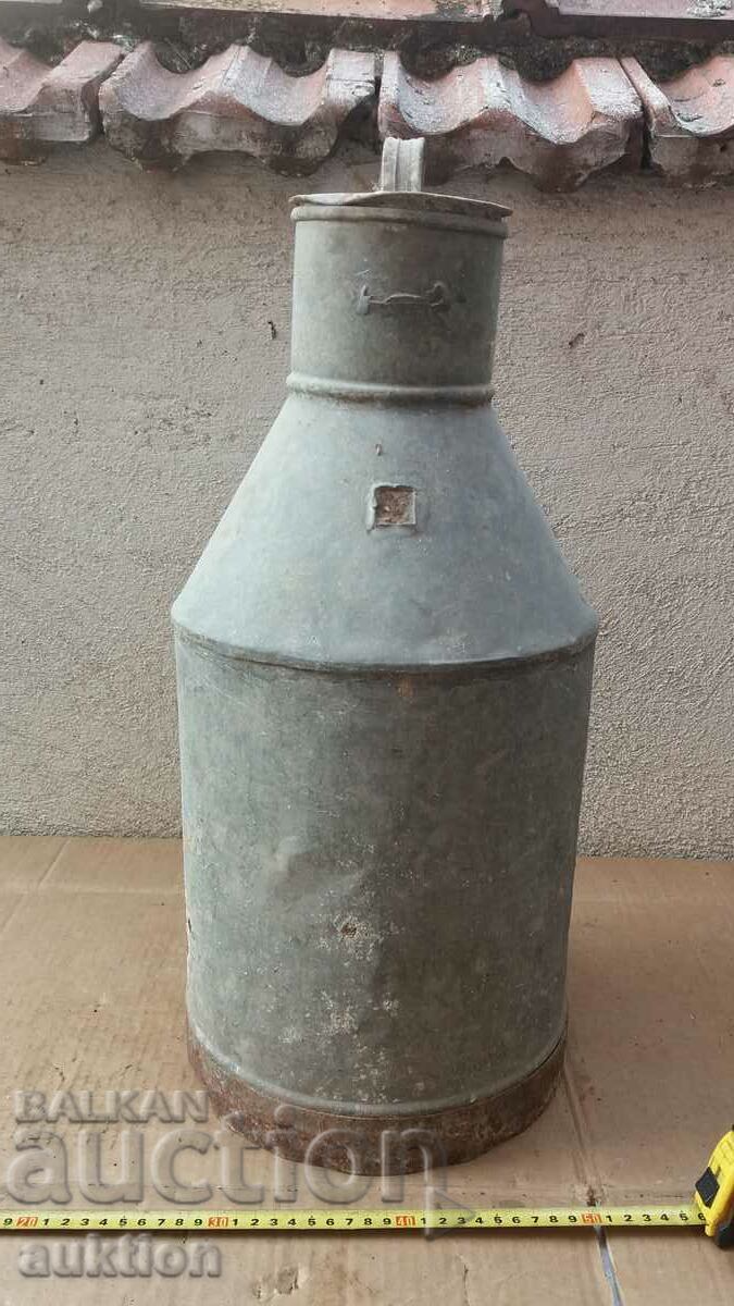 ГОЛЯМ ВЪЗРОЖДЕНСКИ ГЮМ ЗА МЛЯКО 20 ЛИТРА с цена 18.99 лв. | € 9.71 ГОЛЯМ ВЪЗРОЖДЕНСКИ ГЮМ ЗА МЛЯКО 20 ЛИТРА с цена 18.99 лв. | € 9.71