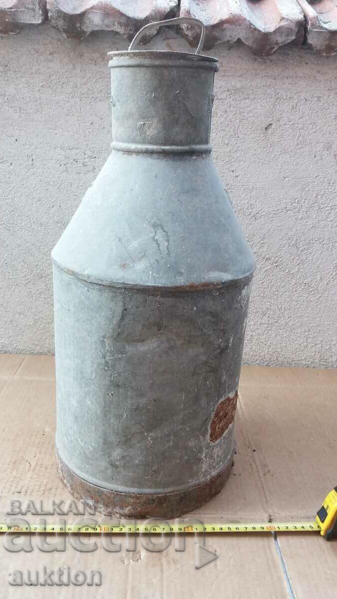 Аукцион ГОЛЯМ ВЪЗРОЖДЕНСКИ ГЮМ ЗА МЛЯКО 20 ЛИТРА Аукцион ГОЛЯМ ВЪЗРОЖДЕНСКИ ГЮМ ЗА МЛЯКО 20 ЛИТРА