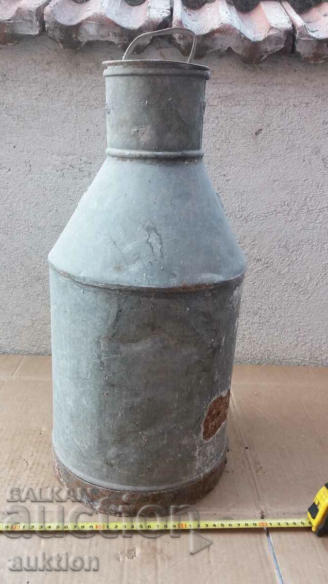 Доставка на ГОЛЯМ ВЪЗРОЖДЕНСКИ ГЮМ ЗА МЛЯКО 20 ЛИТРА Доставка на ГОЛЯМ ВЪЗРОЖДЕНСКИ ГЮМ ЗА МЛЯКО 20 ЛИТРА