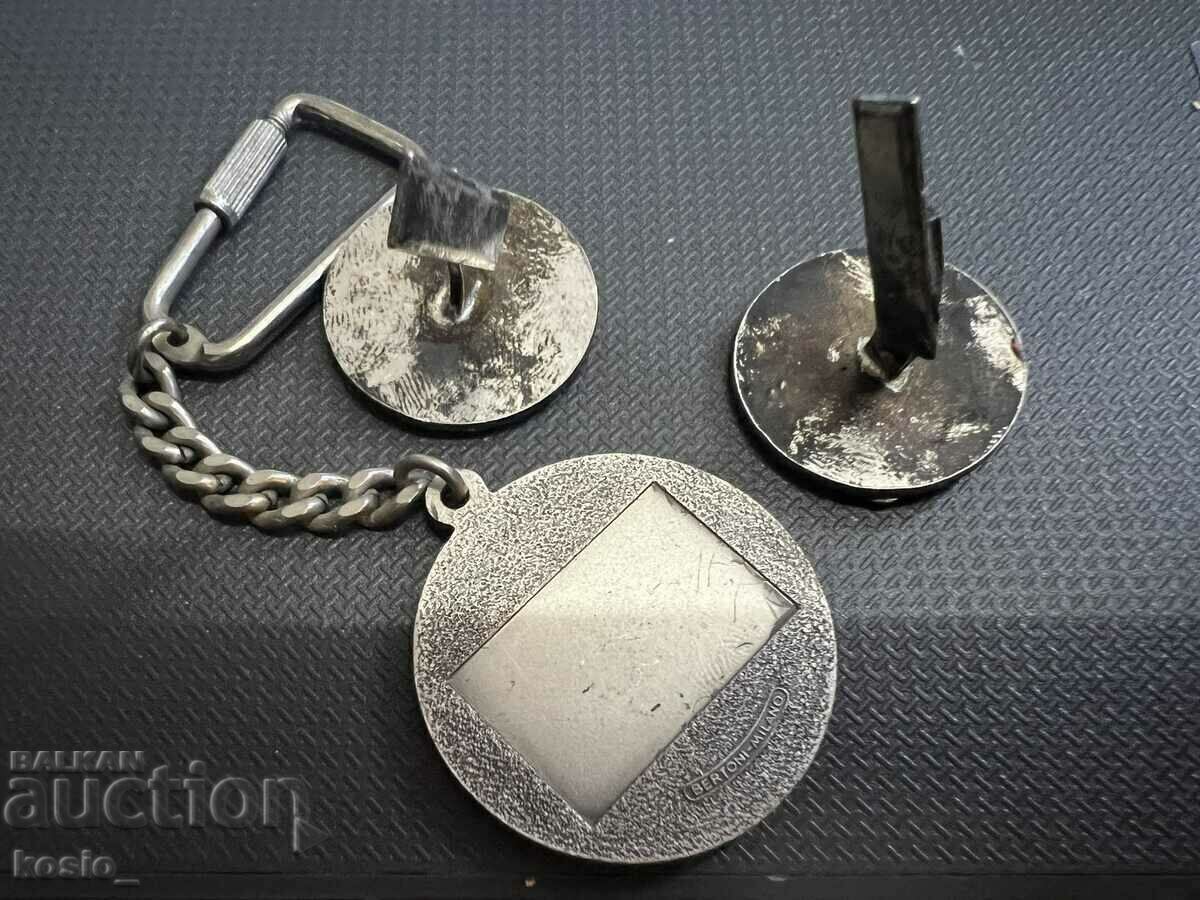 Delivery of BFA silver cuffs + key ring