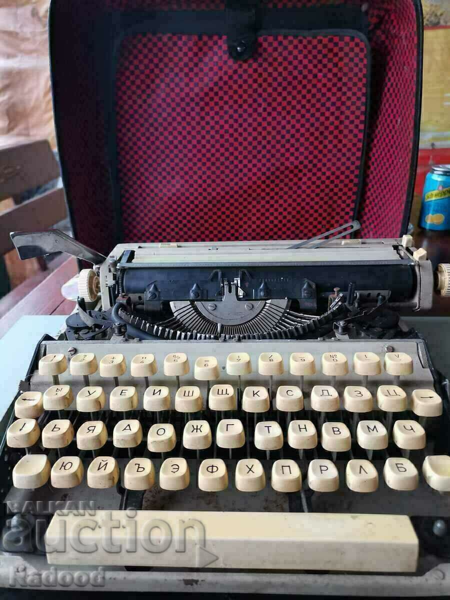 Δημοπρασία Γραφομηχανή ΜΑΡΙΤΣΑ 12 Δημοπρασία Γραφομηχανή ΜΑΡΙΤΣΑ 12