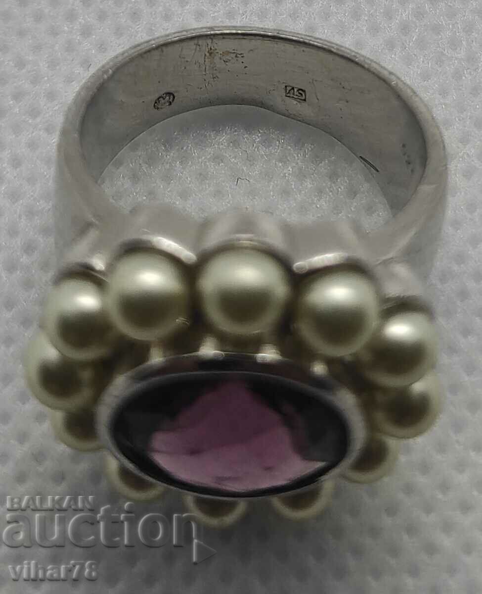 Delivery of VERY BEAUTIFUL SILVER WOMEN'S RING WITH AMETHYST Delivery of VERY BEAUTIFUL SILVER WOMEN'S RING WITH AMETHYST