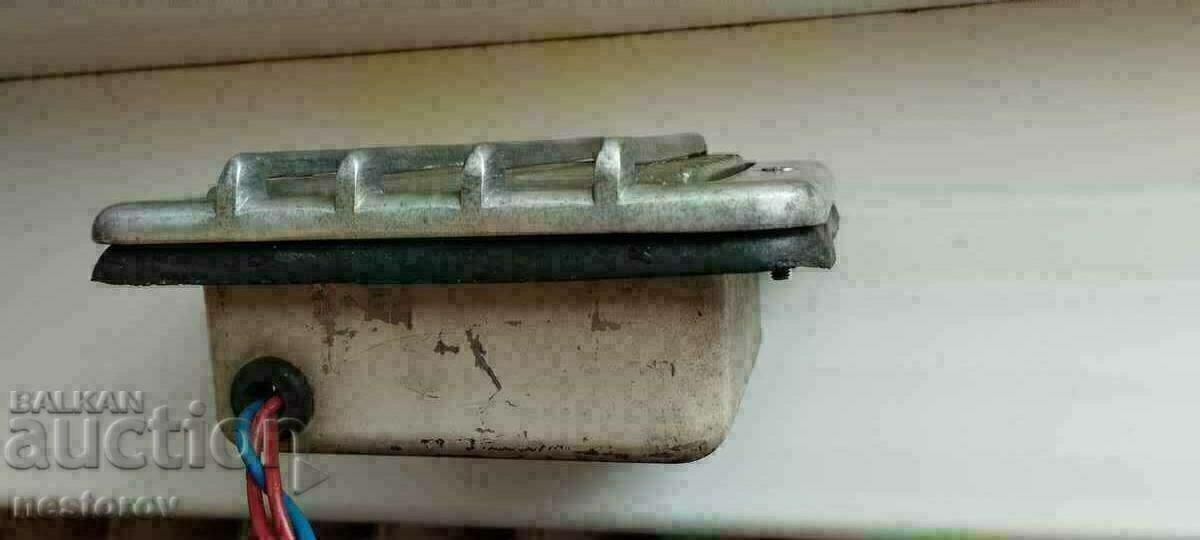 Аукцион ПЛАФОН/ЛАМПА ОТ ВОЕННА ТЕХНИКА