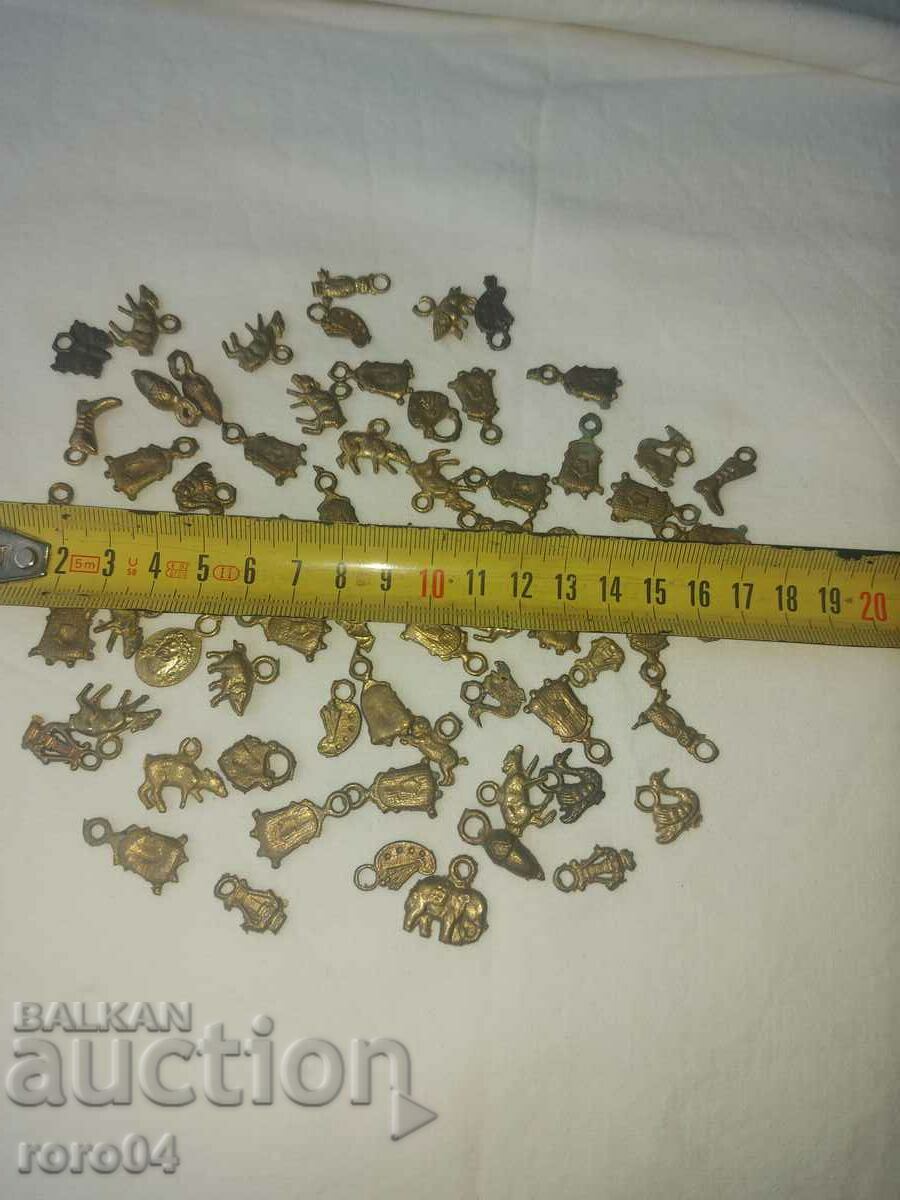 Auction  NECKLACE - PENDANTS - BRONZE - 124 GRAMS