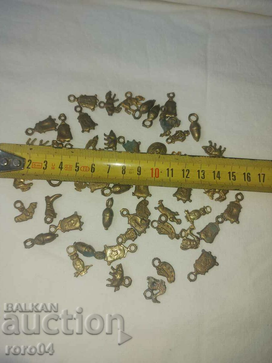 Licitație COLIER - PENDANTE - BRONZ - 104 GRAME Licitație COLIER - PENDANTE - BRONZ - 104 GRAME