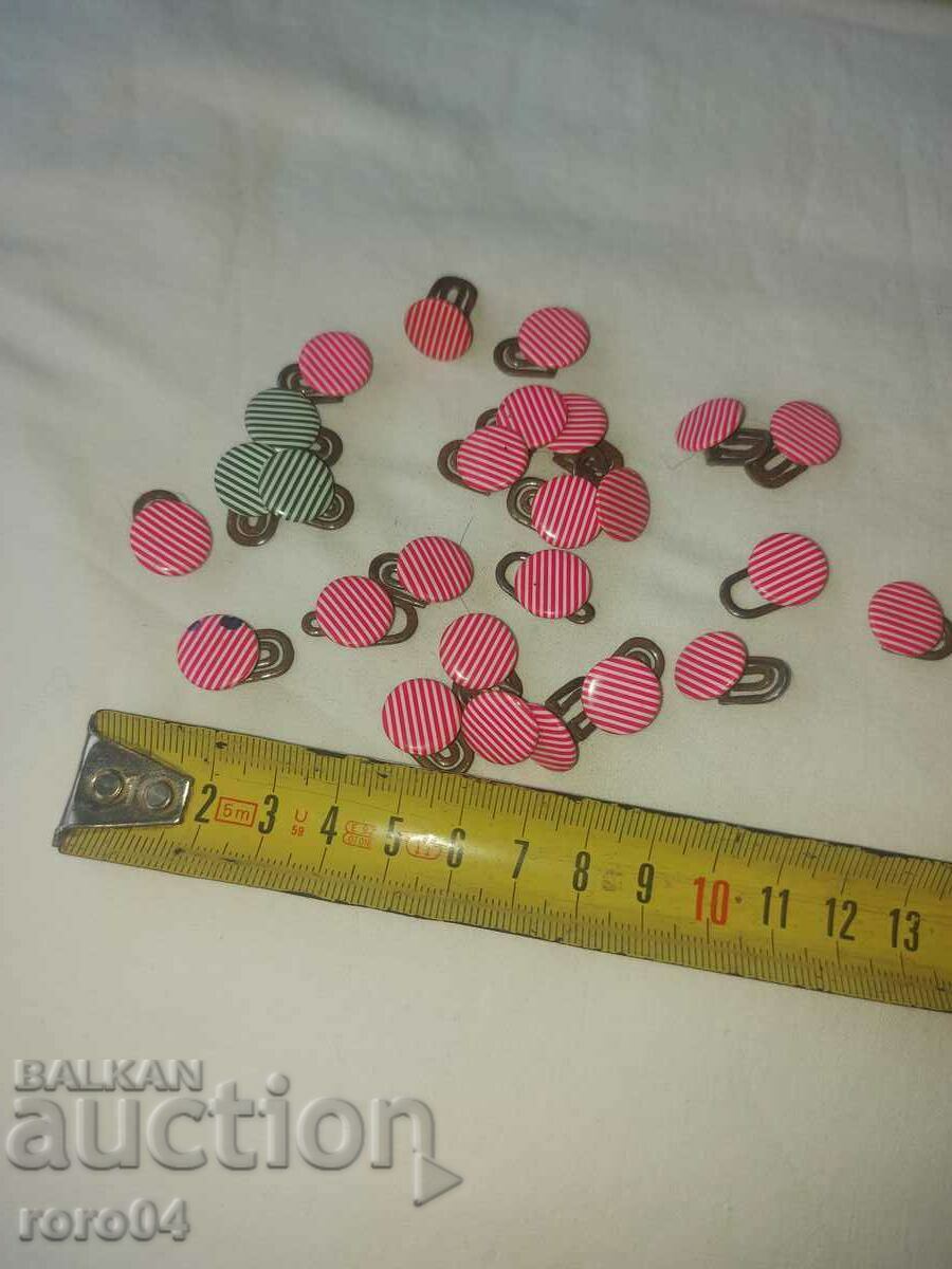 BUTTONS - BUONELLI - METAL - 27 PCS with price 19.99 BGN | € 10.22 BUTTONS - BUONELLI - METAL - 27 PCS with price 19.99 BGN | € 10.22