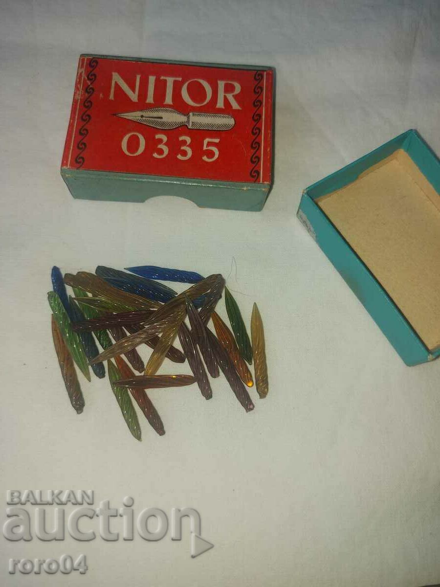 Auction BOX - CARDBOARD Auction BOX - CARDBOARD