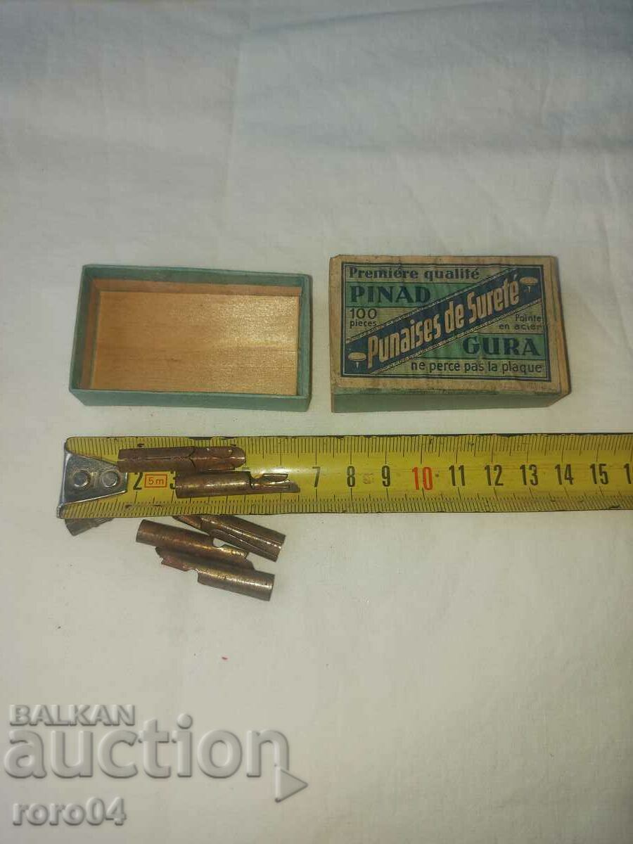 Delivery of BOX - CARDBOARD - WOOD Delivery of BOX - CARDBOARD - WOOD