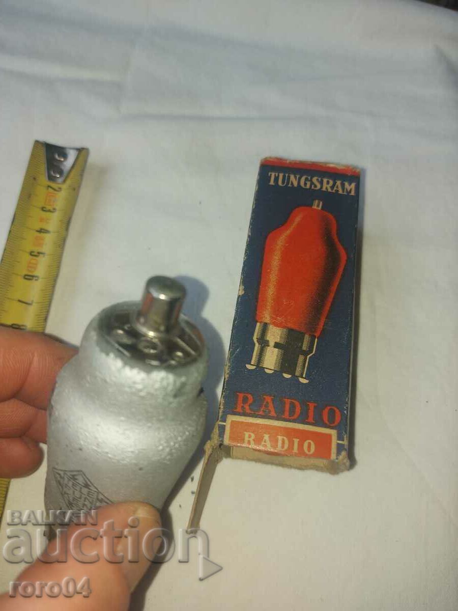 Auction TELEFUNKEN KF 4 RADIO LAMP Auction TELEFUNKEN KF 4 RADIO LAMP